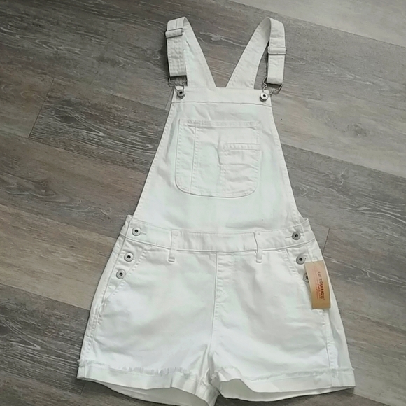 White AMERICAN RAG OVERALL JEAN SHORTS SZ 1 - Picture 2 of 9
